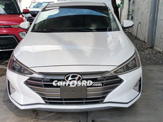Hyundai Elantra Carros en venta