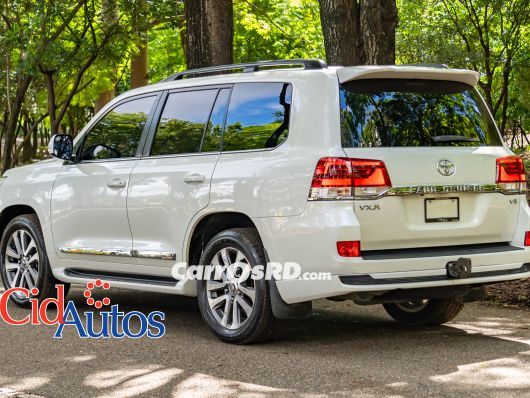 Toyota Land Cruiser Jeepeta en venta