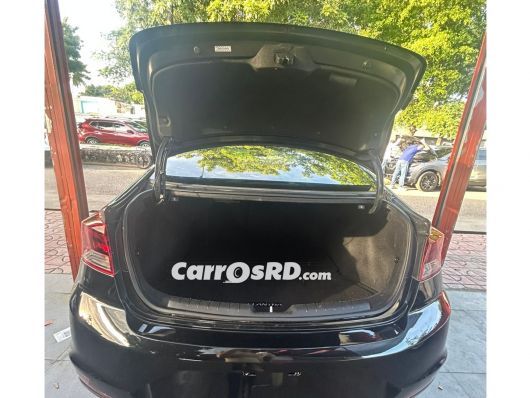 Hyundai Elantra Carros en venta