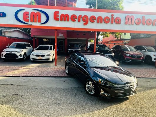 Hyundai Elantra SEL en venta