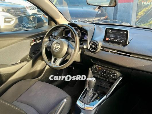 Mazda Demio Hatchback en venta