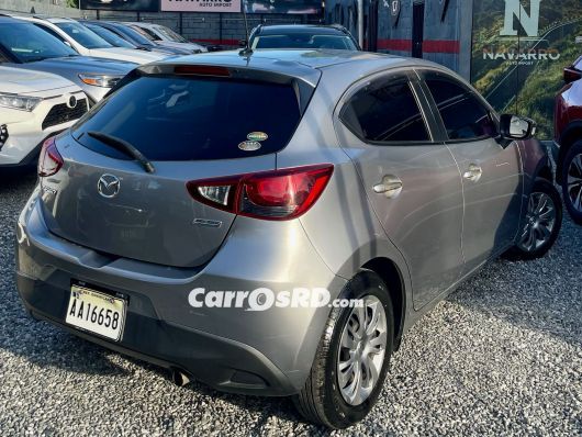 Mazda Demio Hatchback en venta
