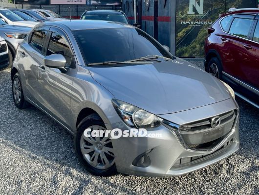 Mazda Demio Hatchback en venta