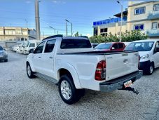 Toyota Hilux SRV