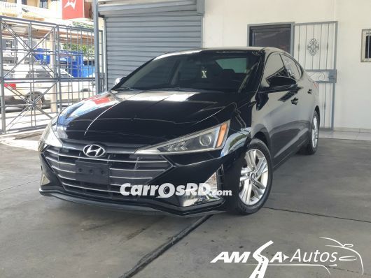 Hyundai Elantra Carros en venta
