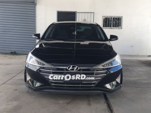 Hyundai Elantra Carros en venta