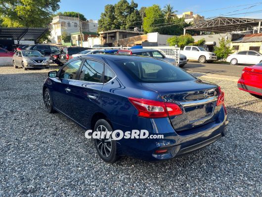 Nissan Sentra Carros en venta
