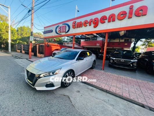 Nissan Altima Carros en venta