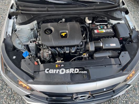 Hyundai Elantra Carros en venta