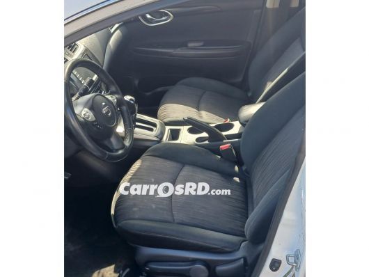 Nissan Sentra Carros en venta