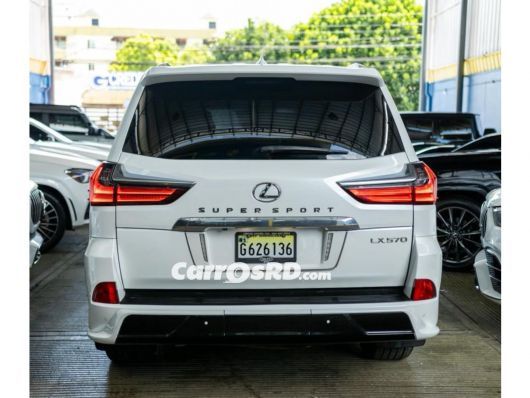 Lexus LX Jeepeta en venta