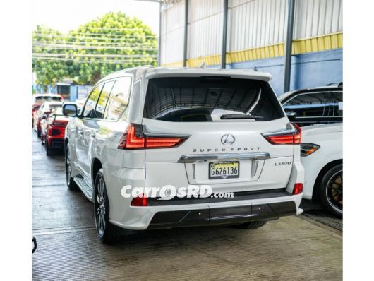 Lexus LX Jeepeta en venta