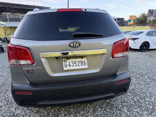 Kia Sorento LX