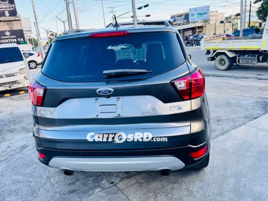 Ford Escape Jeepeta en venta