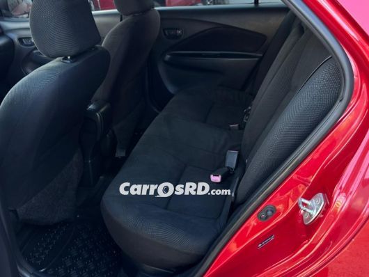 Toyota Yaris Carros en venta