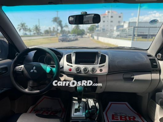 Mitsubishi L200 Camioneta en venta