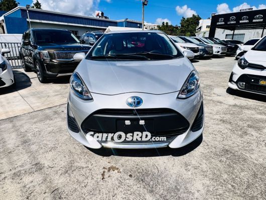 Toyota Aqua Carros en venta