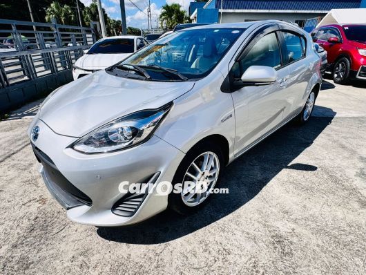 Toyota Aqua Carros en venta