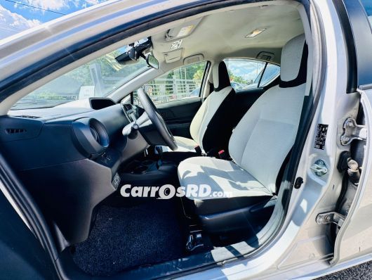 Toyota Aqua Carros en venta