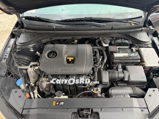 Hyundai Elantra Carros en venta