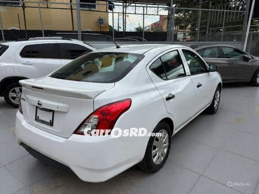 Nissan Versa Carros en venta