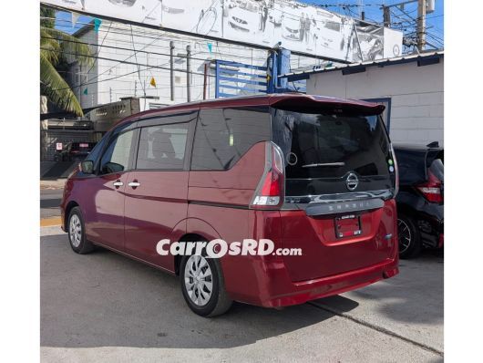 Nissan Serena Carros en venta