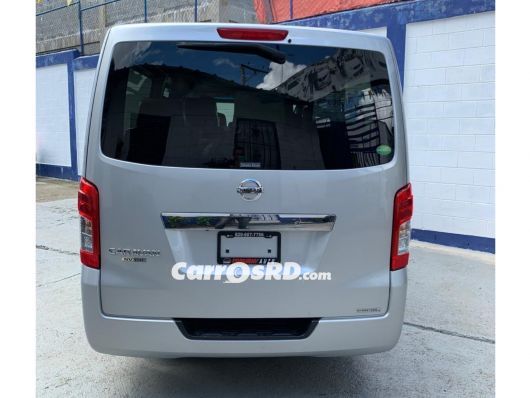Nissan Caravan Minivan en venta