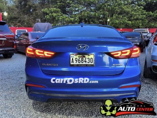 Hyundai Elantra Carros en venta