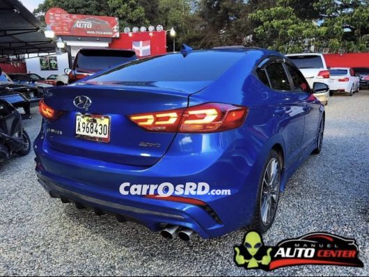 Hyundai Elantra Carros en venta