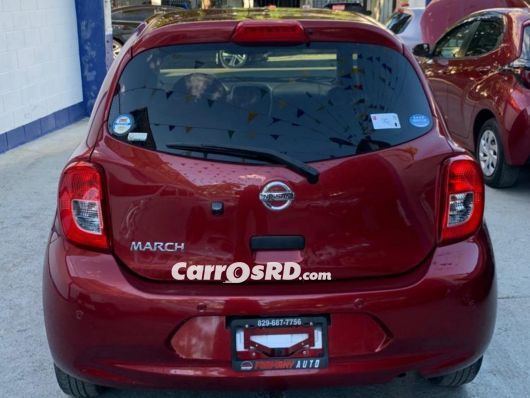 Nissan March Carros en venta