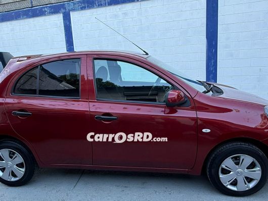 Nissan March Carros en venta