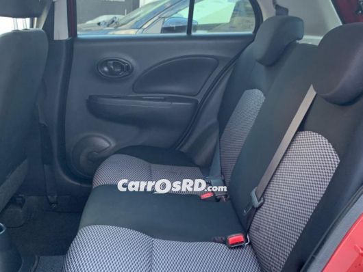 Nissan March Carros en venta