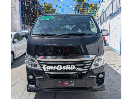 Nissan NV Minivan en venta
