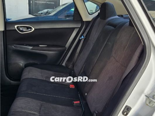 Nissan Sentra Carros en venta