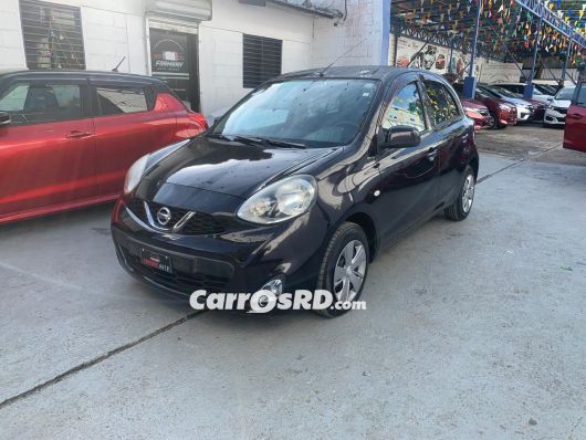 Nissan March Hatchback en venta