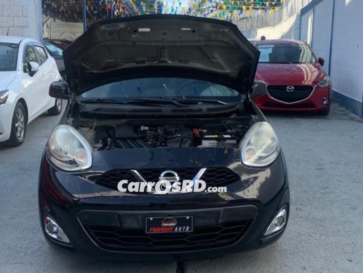 Nissan March Hatchback en venta