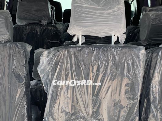 Nissan Caravan Minivan en venta