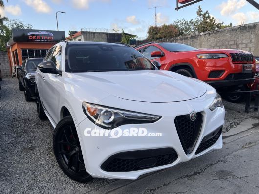Alfa Romeo Stelvio Jeepeta en venta