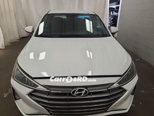 Hyundai Elantra Carros en venta
