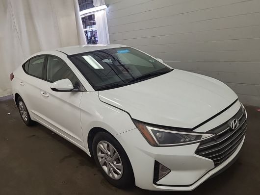 Hyundai Elantra SE en venta