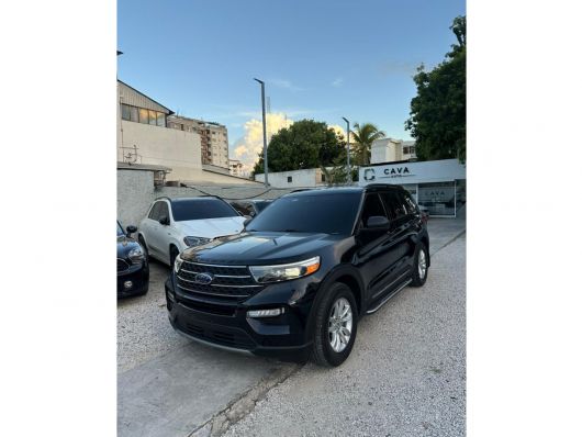 Ford Explorer XLT en venta
