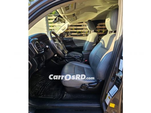 Toyota Tacoma Camioneta en venta