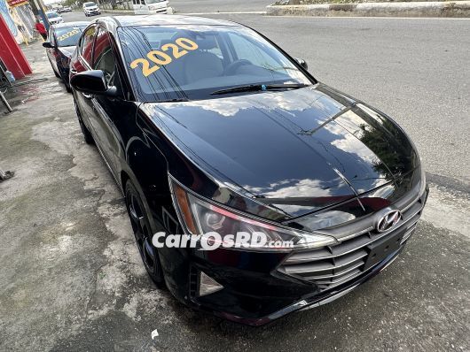 Hyundai Elantra Carros en venta