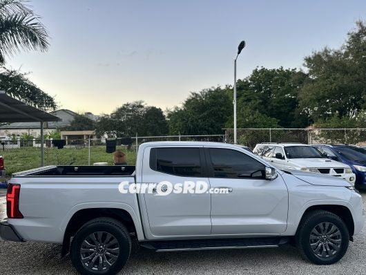 Mitsubishi L200 Camioneta en venta