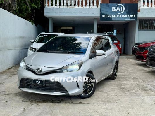 Toyota Vitz Hatchback en venta