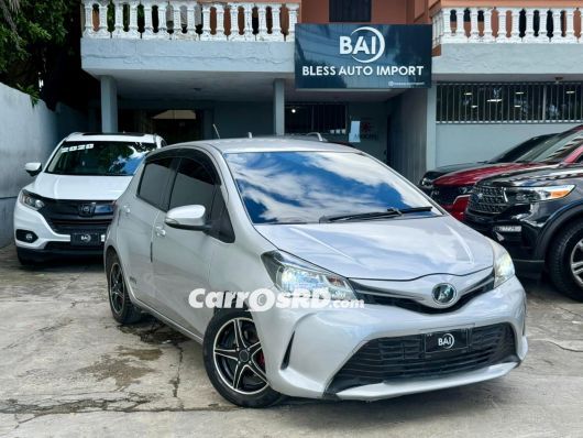 Toyota Vitz Hatchback en venta