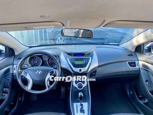 Hyundai Avante Carros en venta