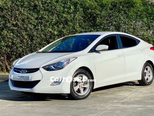 Hyundai Avante Carros en venta