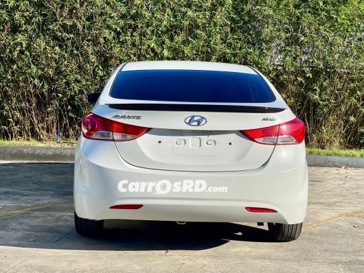 Hyundai Avante Carros en venta