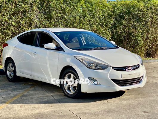 Hyundai Avante Carros en venta